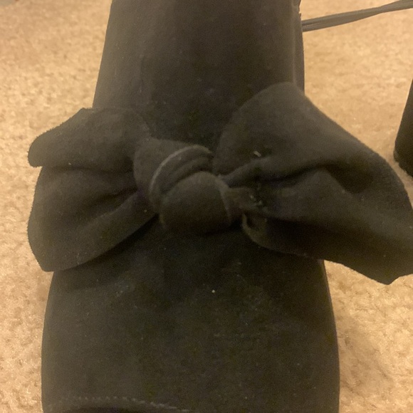 Black Bow Shoes - Picture 10 of 11